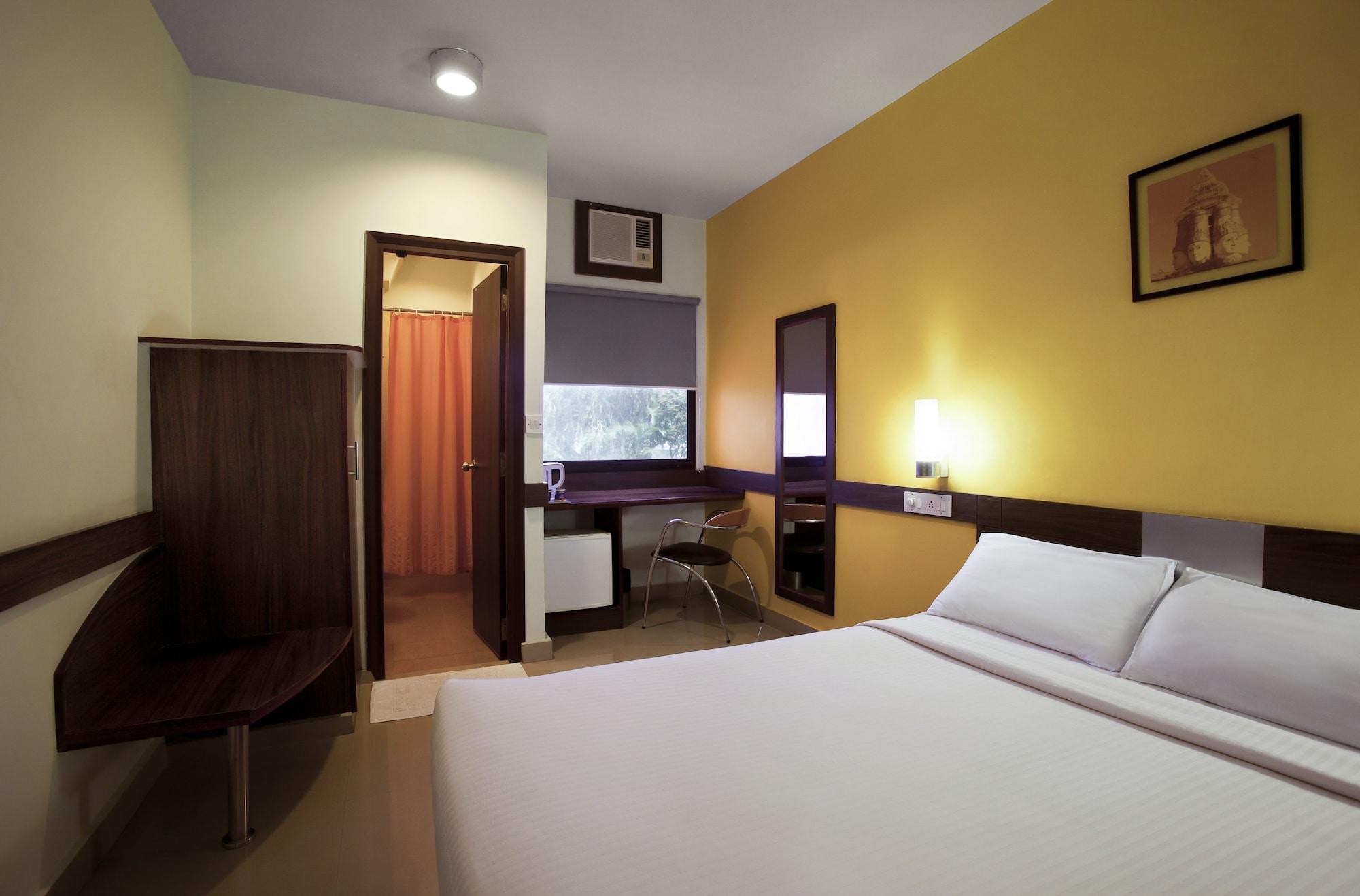 Faridabad Hotel Buitenkant foto