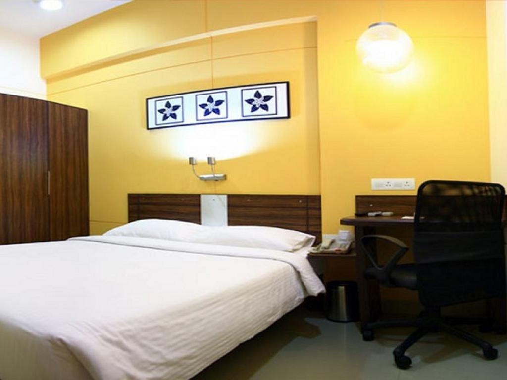 Faridabad Hotel Buitenkant foto
