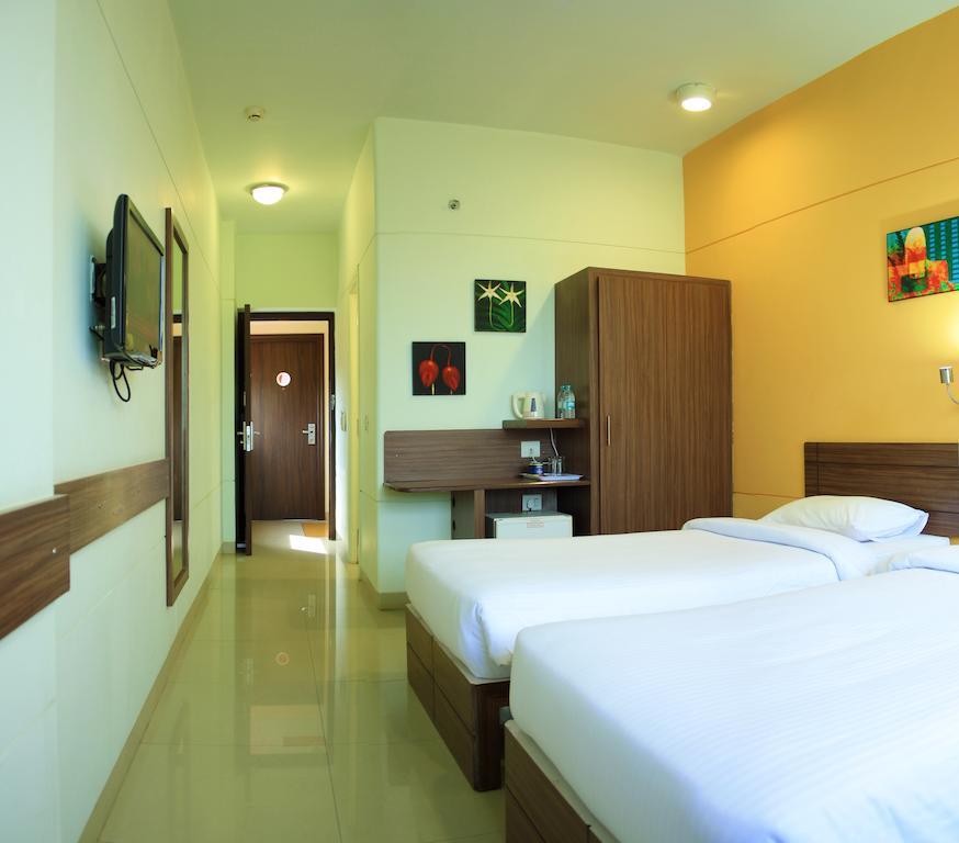 Faridabad Hotel Buitenkant foto